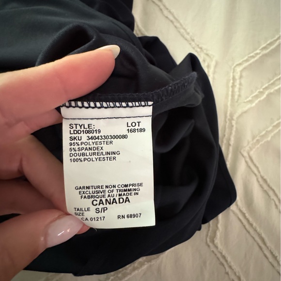 EUC Le Chateau High Neck Formal Gown small - Picture 8 of 10